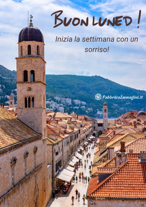 Inizia la settimana con un sorriso! Buon lunedì!